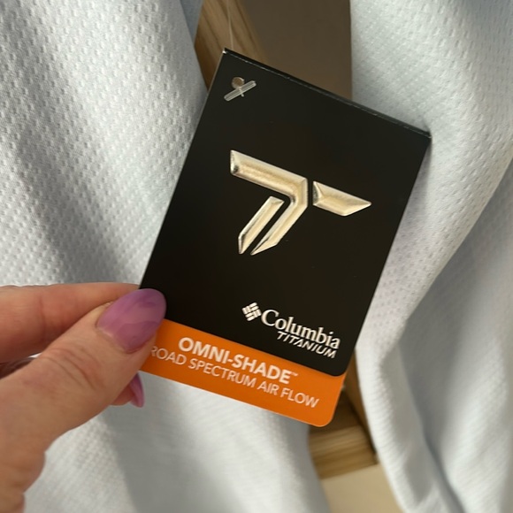 NWT Columbia Women’s Summit Valley UPF 50 Light Blue Fitted Long Sleeve Hoodie - Picture 4 of 7